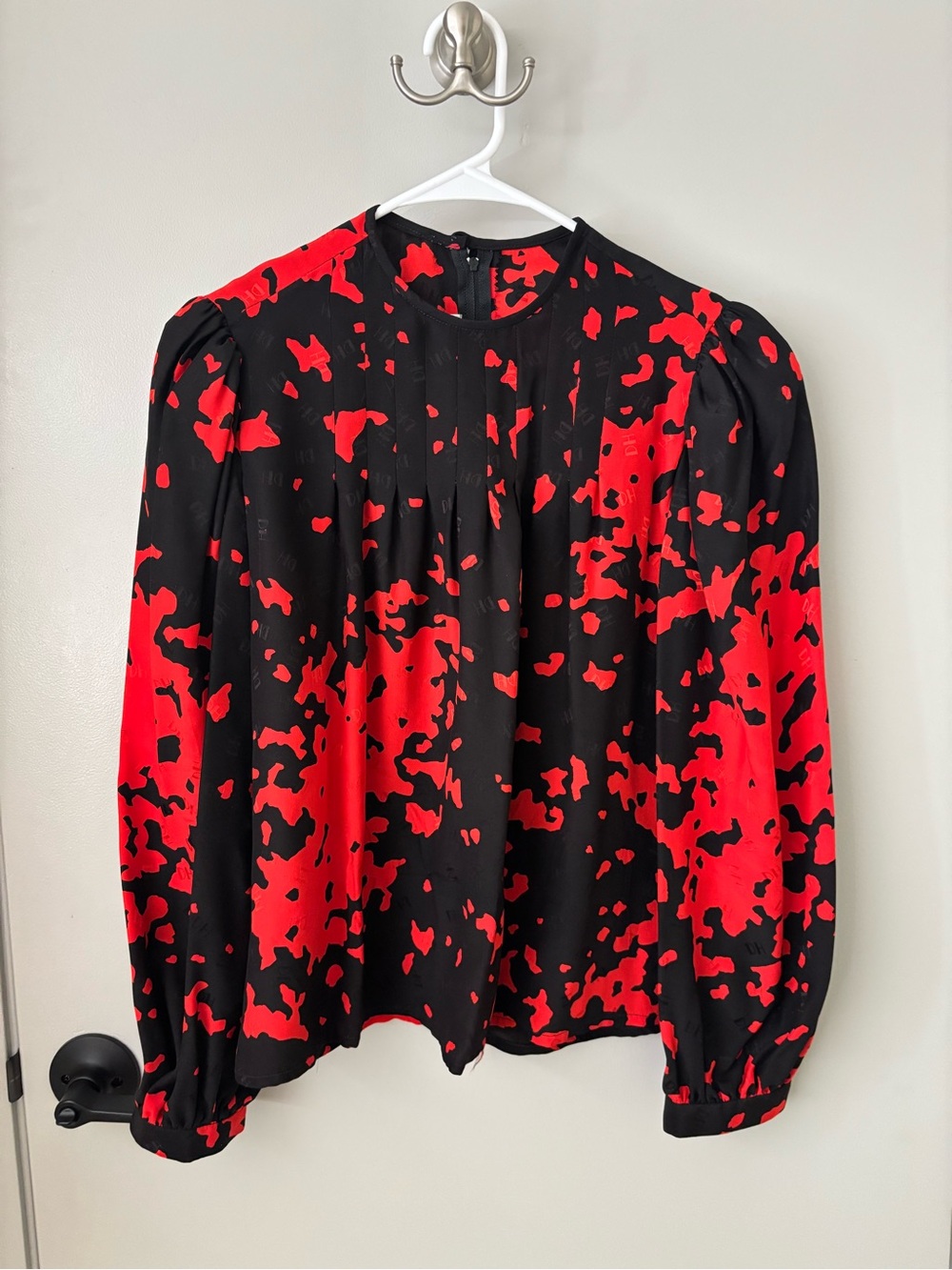 Vintage David Hayes 100% Silk Black & Red Abstract Blouse